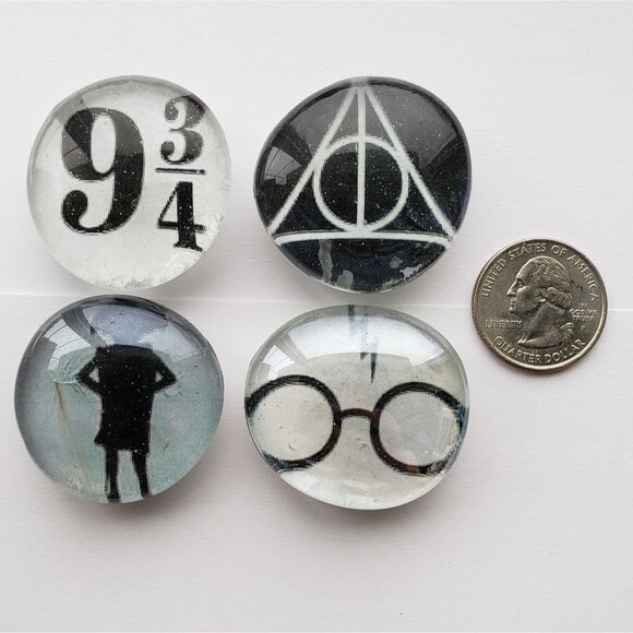 HANDMADE Harry Potter Magnets (Set of 4) - Picture 1 of 3